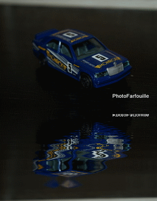 gifs/voitures/photo-petite-voiture-metal-burago-photofarfouille