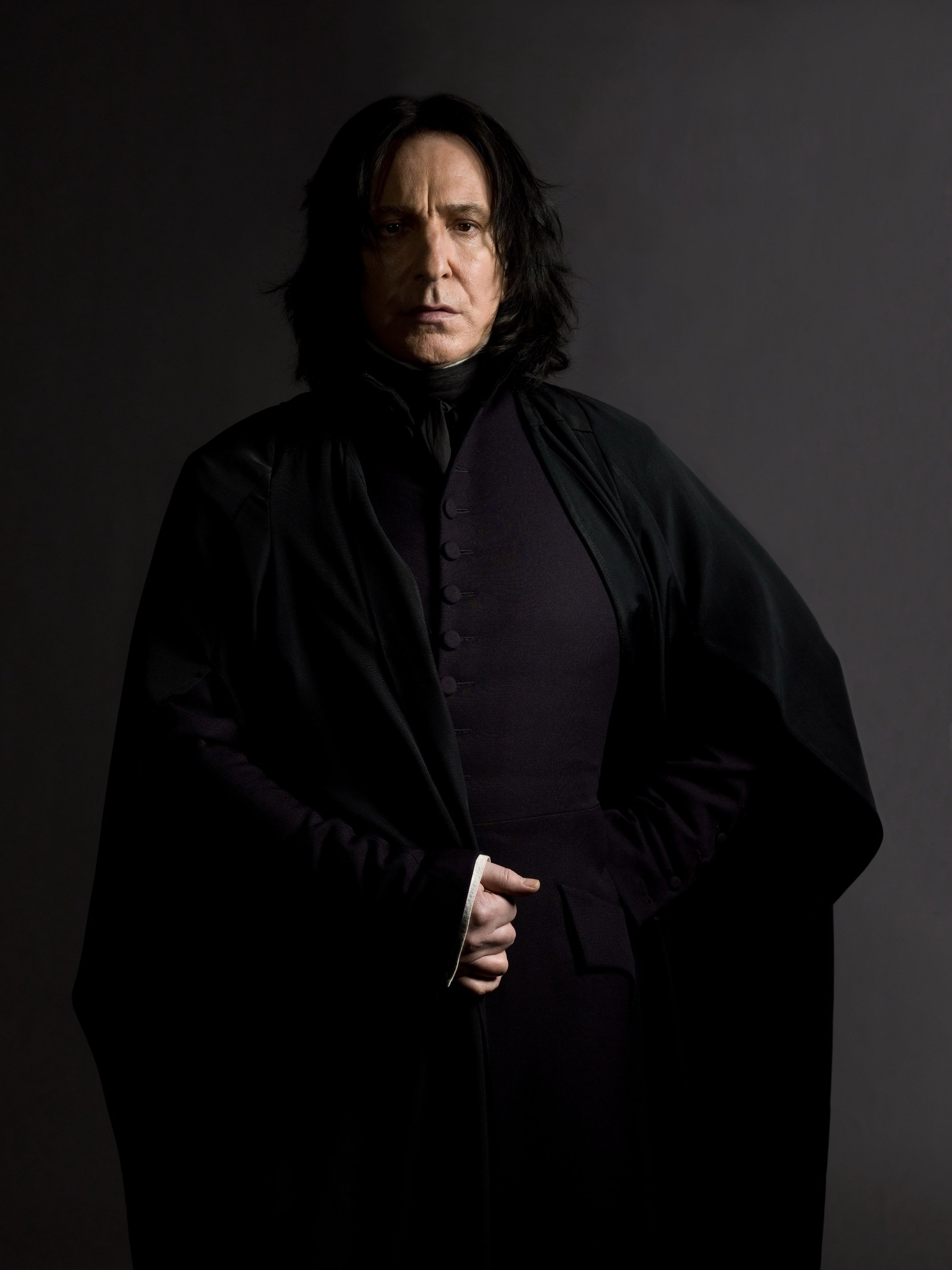 http://ddata.over-blog.com/xxxyyy/0/12/14/41/Photos_HQ/Severus-Snape--0-.jpg