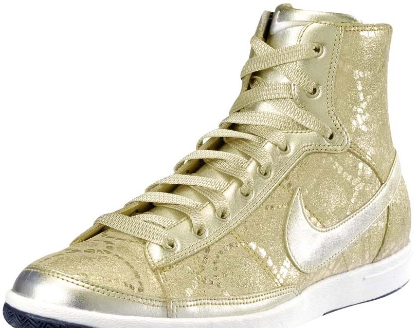 http://ddata.over-blog.com/xxxyyy/0/31/24/18/juillet-08/nike2.jpg